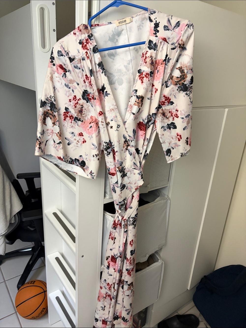 essue Pink and Black Floral Satin Wrap Robe